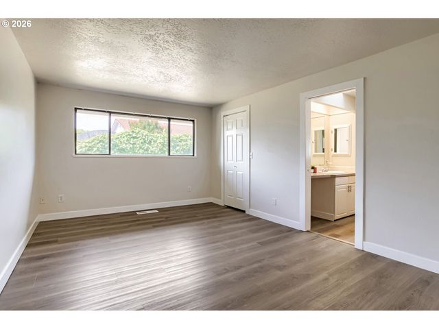 14785 Nw PERIMETER Dr, Beaverton, OR 97006