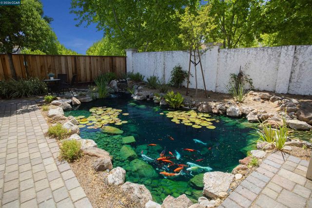 5608 Ashbourne Way, Antioch, CA 94531