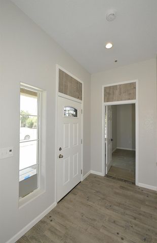 261 E Street, Fresno, CA 93706