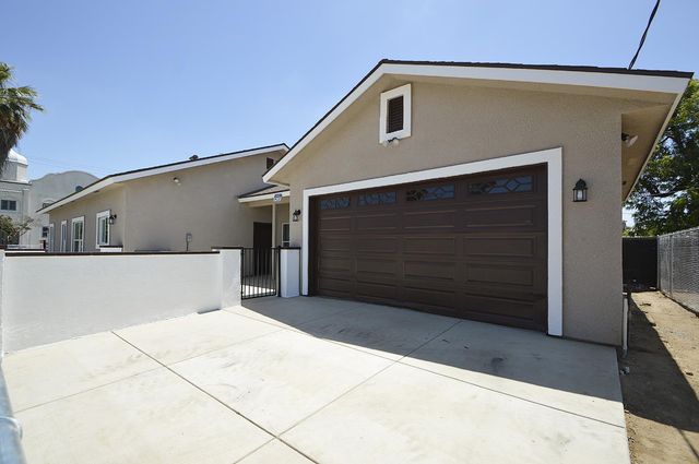 261 E Street, Fresno, CA 93706