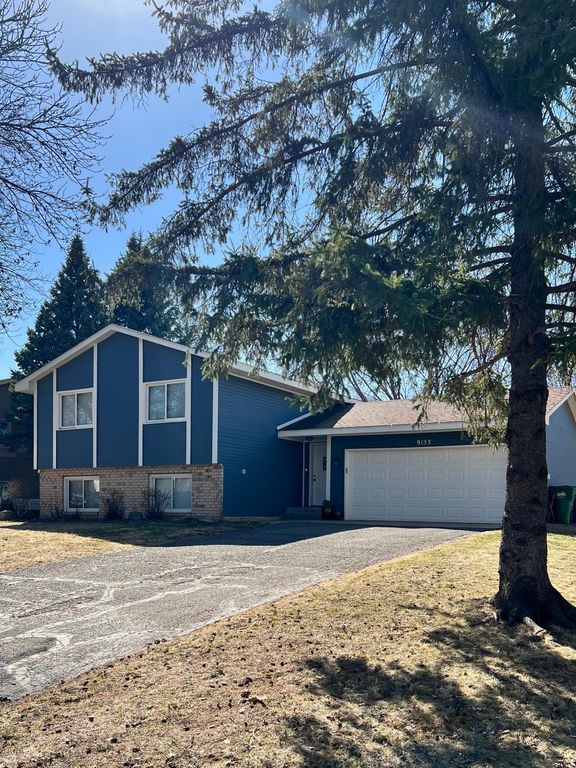 9153 Larch Lane N, Maple Grove, MN 55369