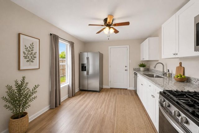 11 Jennische St, Baytown, TX 77520