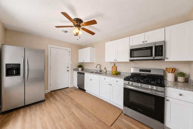 11 Jennische St, Baytown, TX 77520