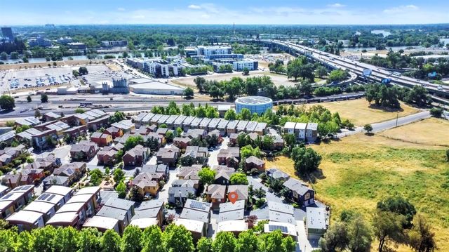 792 Dolomite Ct, West Sacramento, CA 95691