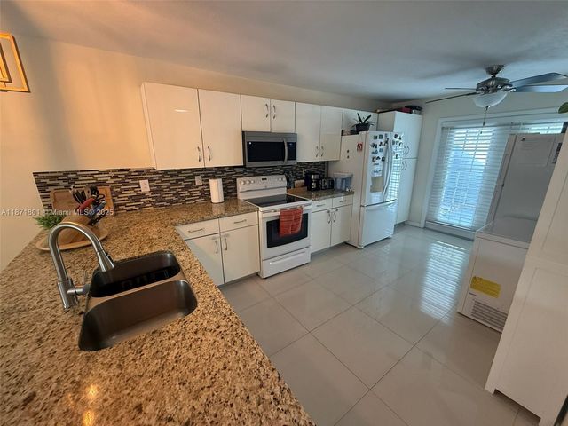 14251 SW 96th Ter 14251, Miami, FL 33186