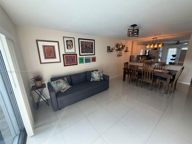 14251 SW 96th Ter 14251, Miami, FL 33186