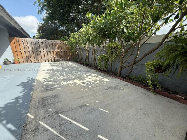 14251 SW 96th Ter 14251, Miami, FL 33186