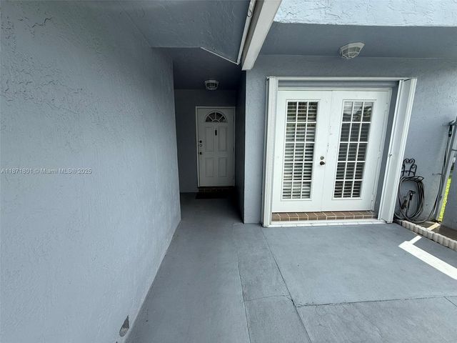 14251 SW 96th Ter 14251, Miami, FL 33186