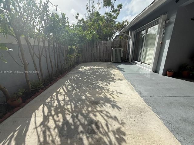 14251 SW 96th Ter 14251, Miami, FL 33186