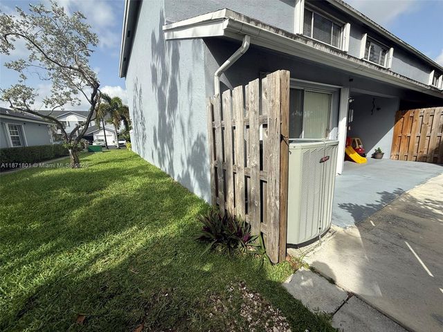 14251 SW 96th Ter 14251, Miami, FL 33186