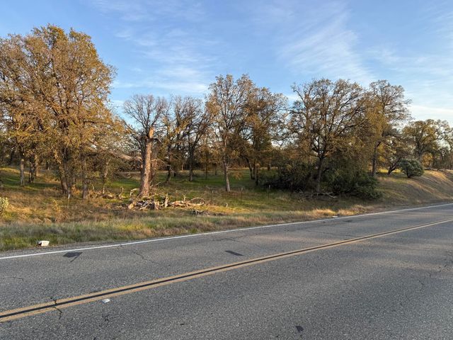 Happy Valley Road, Anderson, CA 96007