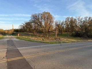 Happy Valley Road, Anderson, CA 96007