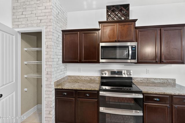 117 Cedar Ridge Drive, Maysville, NC 28555