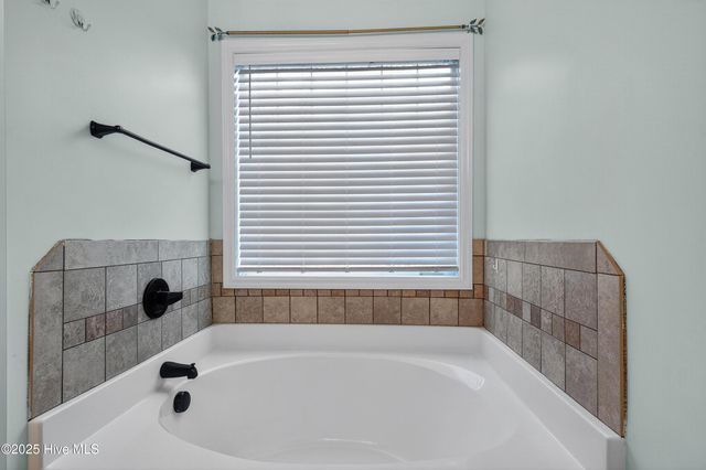 117 Cedar Ridge Drive, Maysville, NC 28555