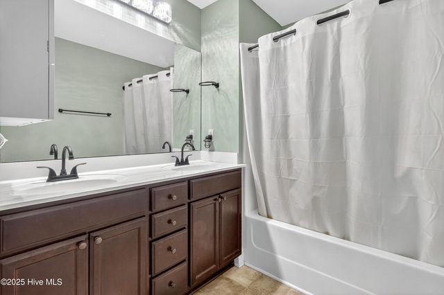 117 Cedar Ridge Drive, Maysville, NC 28555