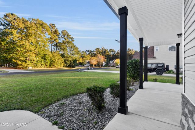 117 Cedar Ridge Drive, Maysville, NC 28555