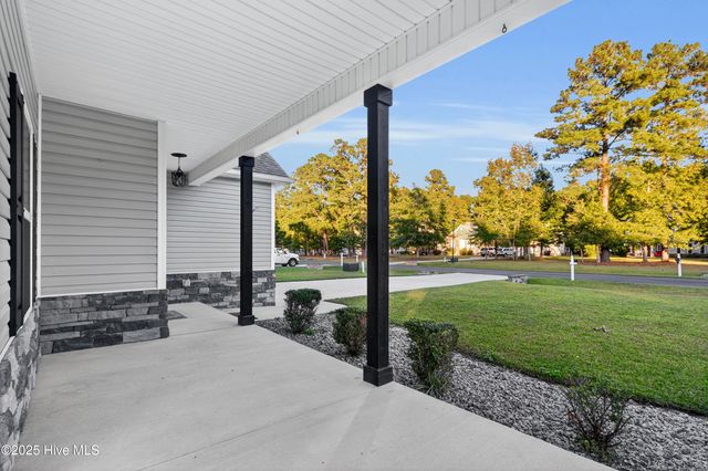 117 Cedar Ridge Drive, Maysville, NC 28555