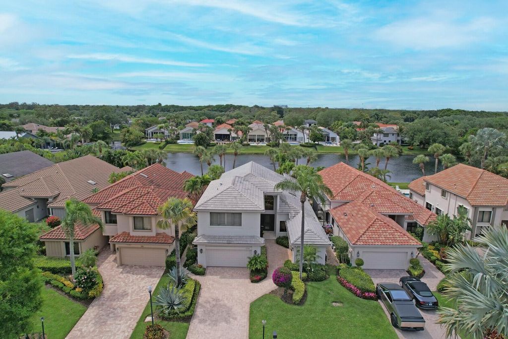 13315 Deauville Drive, Palm Beach Gardens, FL 33410