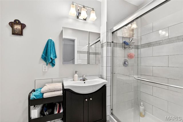 7465 Drexel Drive, University City, MO 63130