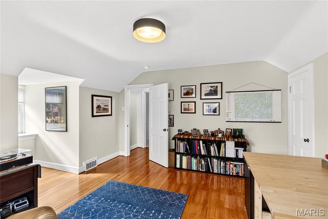 7465 Drexel Drive, University City, MO 63130