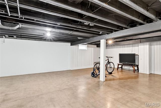 7465 Drexel Drive, University City, MO 63130