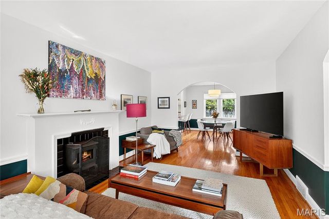 7465 Drexel Drive, University City, MO 63130