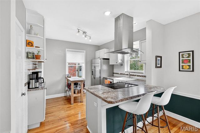 7465 Drexel Drive, University City, MO 63130