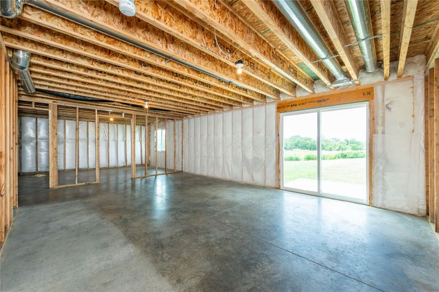 2860 Pilgrim Drive SW, Altoona, IA 50009