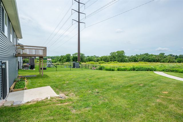 2860 Pilgrim Drive SW, Altoona, IA 50009
