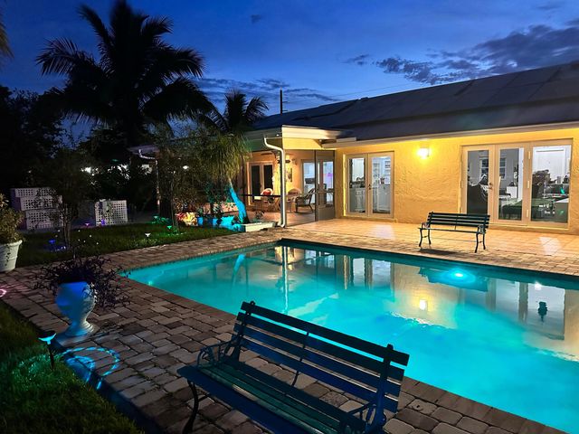 5010 WOODSTONE Circle N, Lake Worth, FL 33463