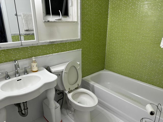 5010 WOODSTONE Circle N, Lake Worth, FL 33463