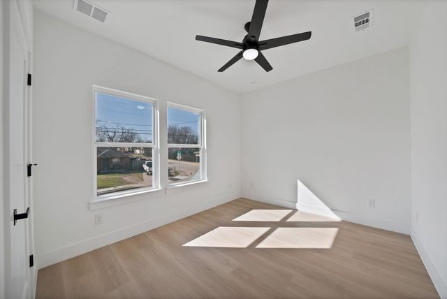 2912 Brigham Lane, Dallas, TX 75215