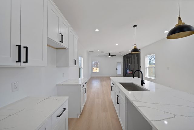 2912 Brigham Lane, Dallas, TX 75215