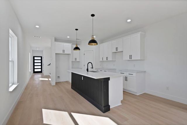 2912 Brigham Lane, Dallas, TX 75215