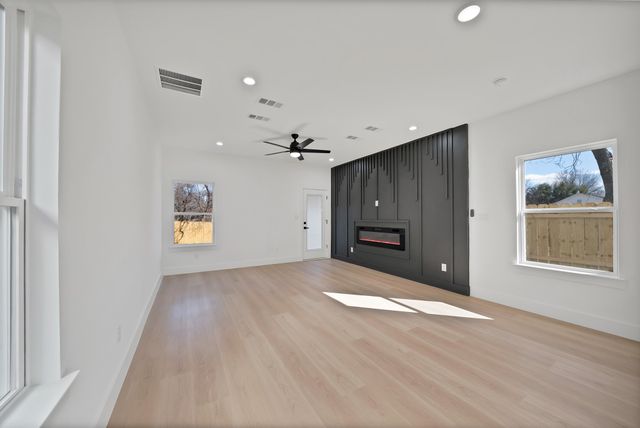 2912 Brigham Lane, Dallas, TX 75215