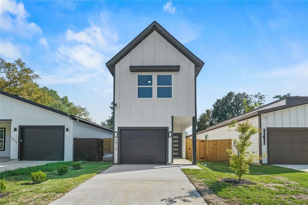 2912 Brigham Lane, Dallas, TX 75215