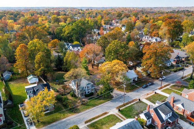 6201 Cambridge Avenue, Cincinnati, OH 45230