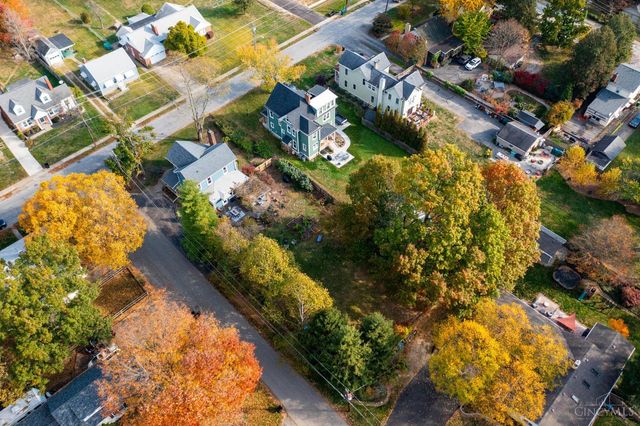 6201 Cambridge Avenue, Cincinnati, OH 45230