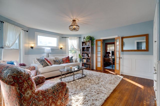 6201 Cambridge Avenue, Cincinnati, OH 45230