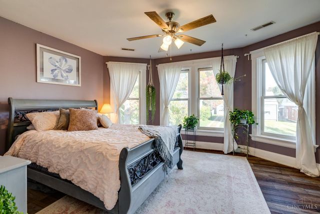 6201 Cambridge Avenue, Cincinnati, OH 45230