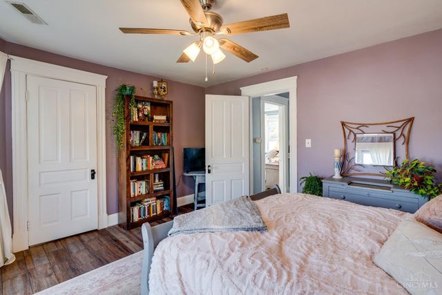 6201 Cambridge Avenue, Cincinnati, OH 45230