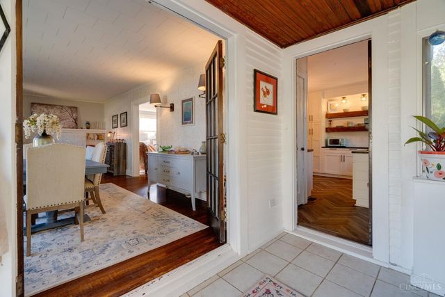 6201 Cambridge Avenue, Cincinnati, OH 45230