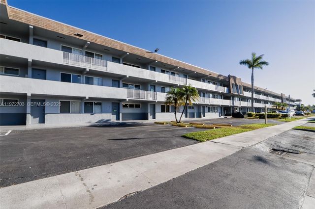 11195 SW 1st St 119, Sweetwater, FL 33174