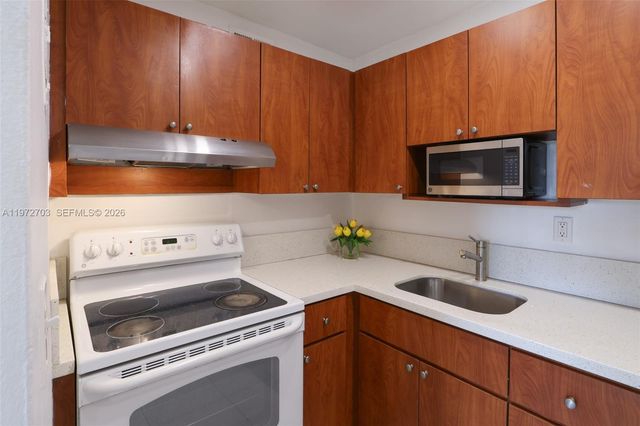 11195 SW 1st St 119, Sweetwater, FL 33174