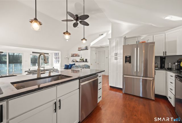 4 Martin Trail, Wallingford, CT 06492