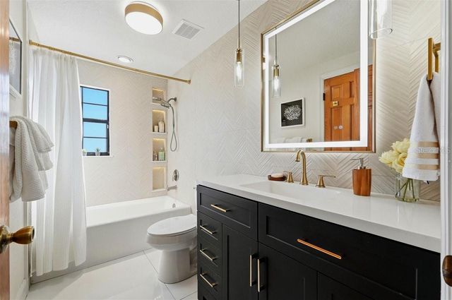 1825 CLUBHOUSE ROAD, Lakeland, FL 33813