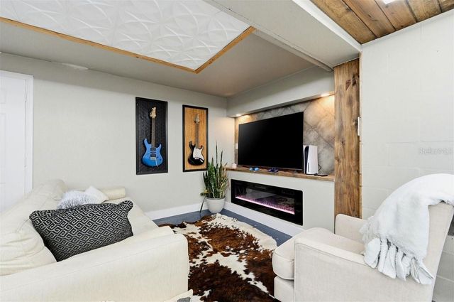 1825 CLUBHOUSE ROAD, Lakeland, FL 33813