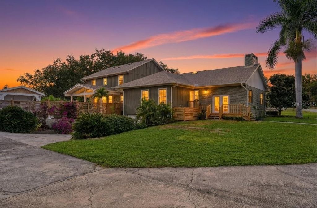 1825 CLUBHOUSE ROAD, Lakeland, FL 33813