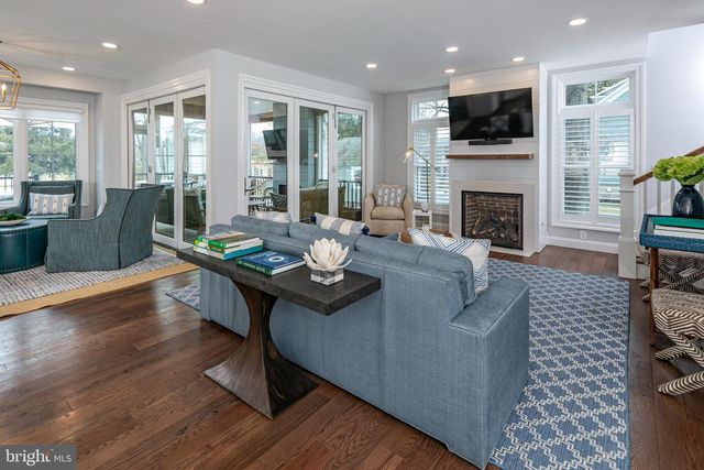 111 LANING AVE, Pennington, NJ 08534