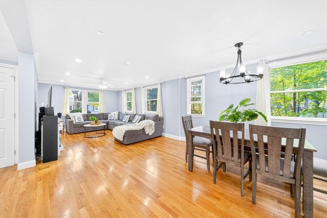 74 Rhinecliff St, Arlington, MA 02476